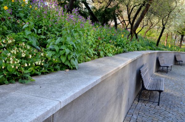 Concrete Retaining Wall Service in Irvine