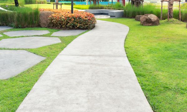 Concrete Sidewalk Installation in Irvine